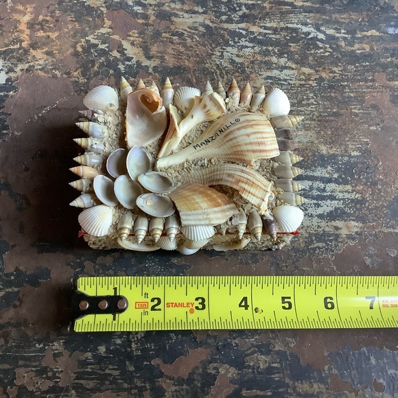 Vintage Manzanillo Mexico Souvenir Shell Box - Picture 9 of 9